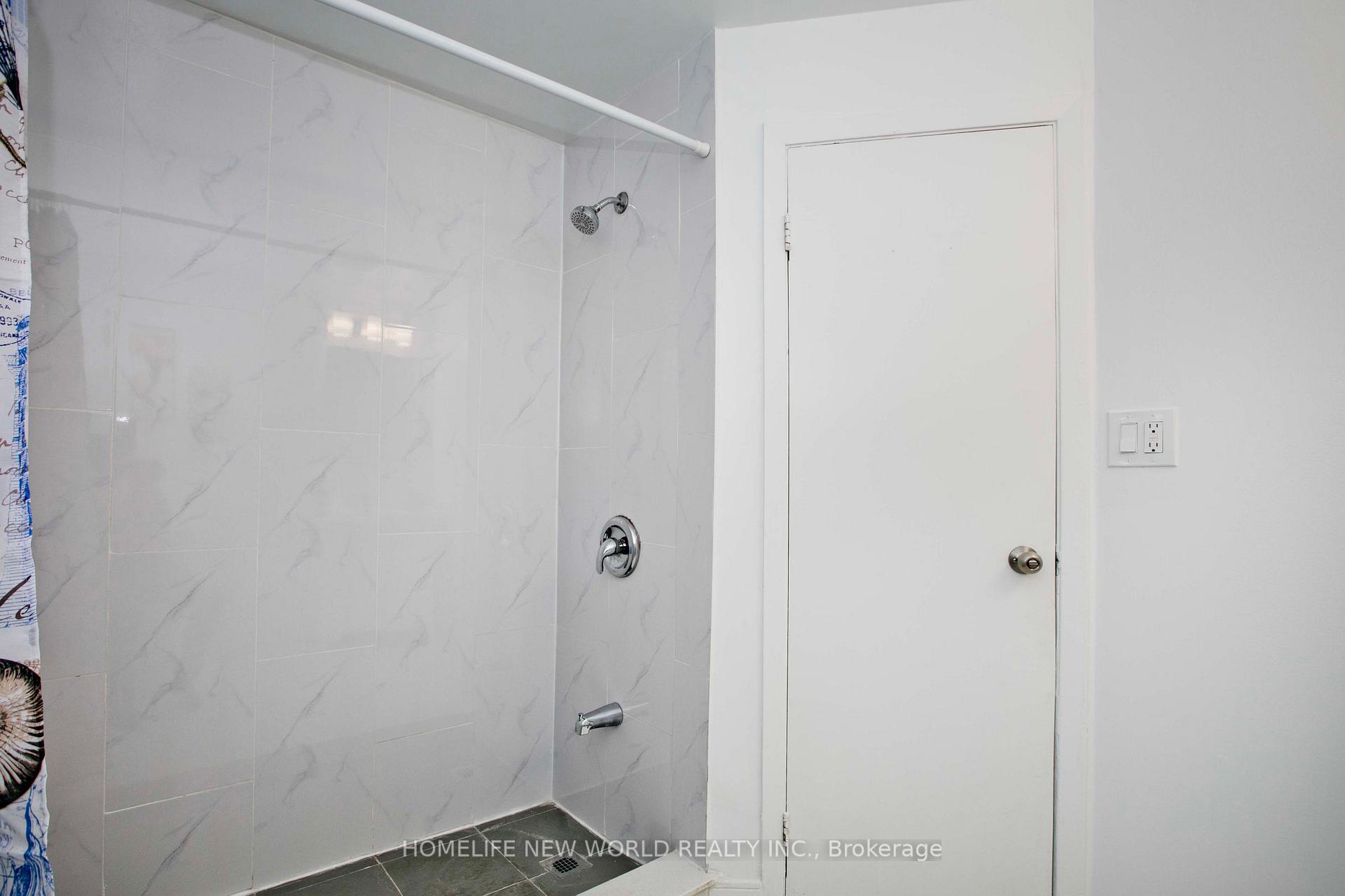 Photo 19 of Unit 313, 17 Liszt Gate, North York, Hillcrest Village — HOMEH