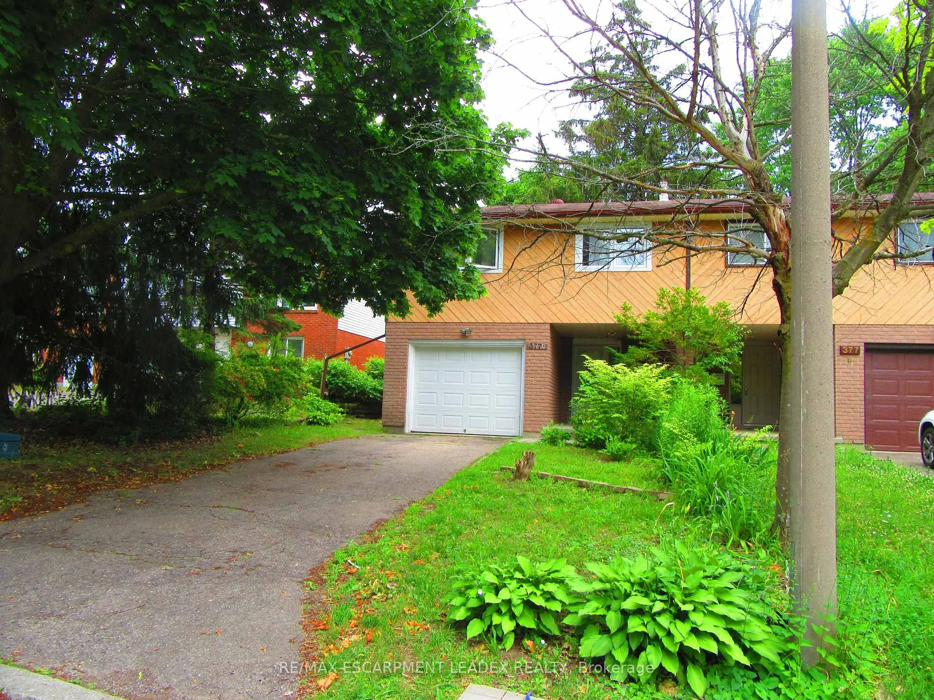 Front of Unit A, 377 Churchill Court