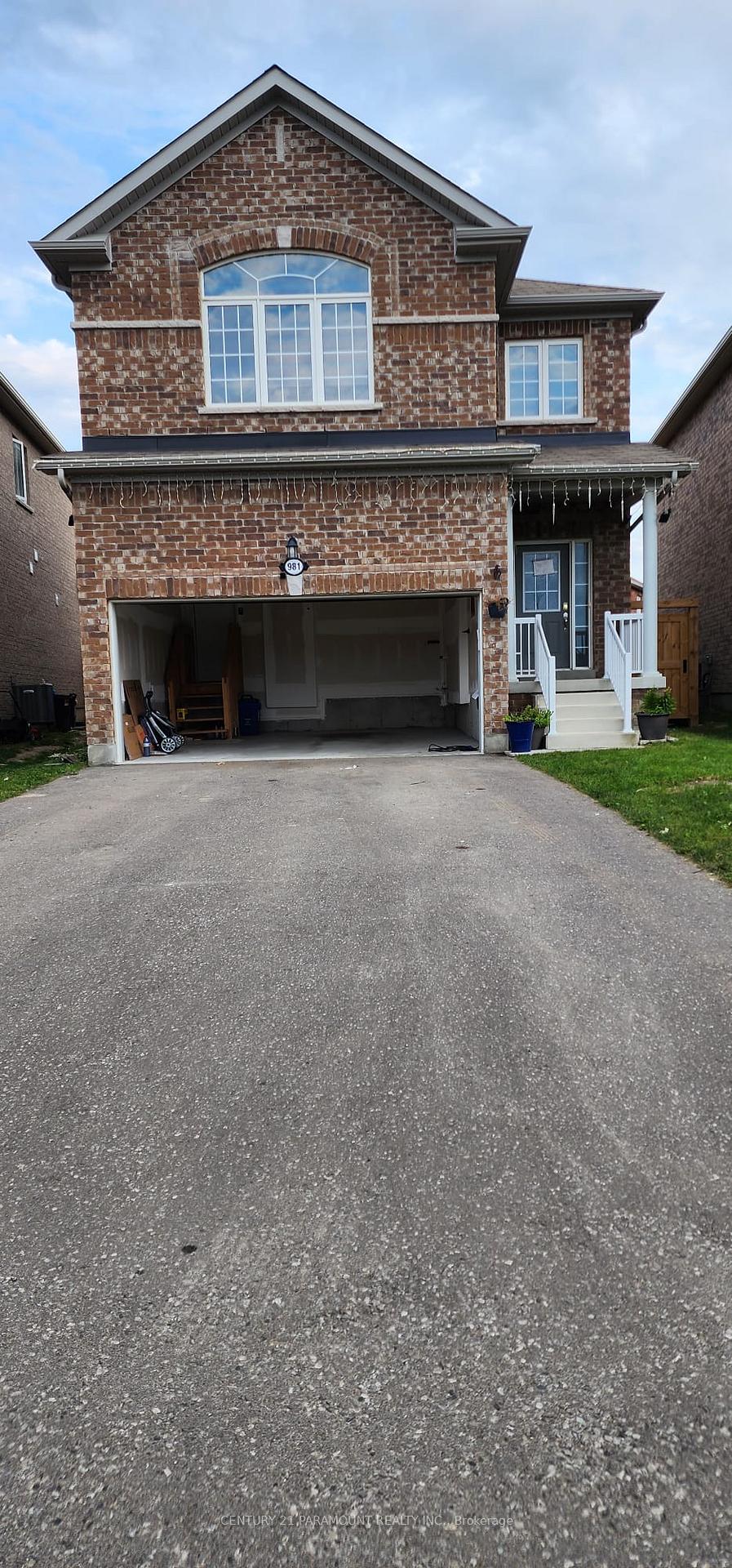 Photo 1 of Unit Upper, 981 Black Cherry Drive, Oshawa, Taunton — HOMEH