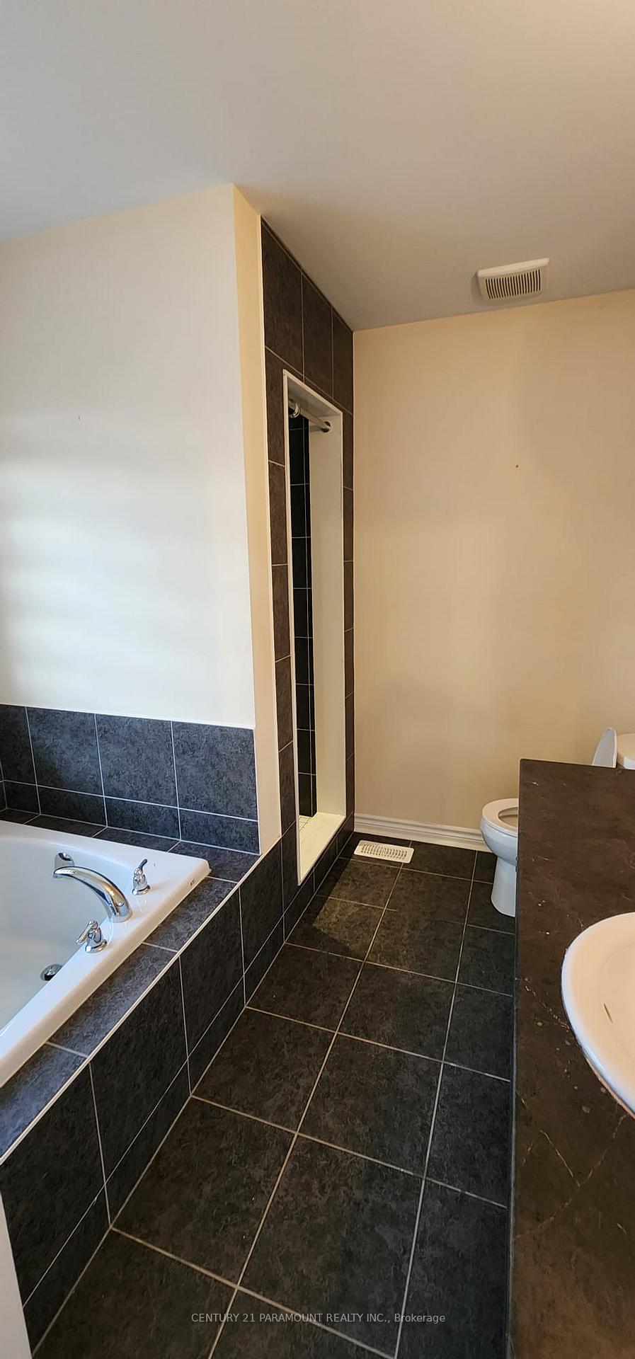 Photo 5 of Unit Upper, 981 Black Cherry Drive, Oshawa, Taunton — HOMEH