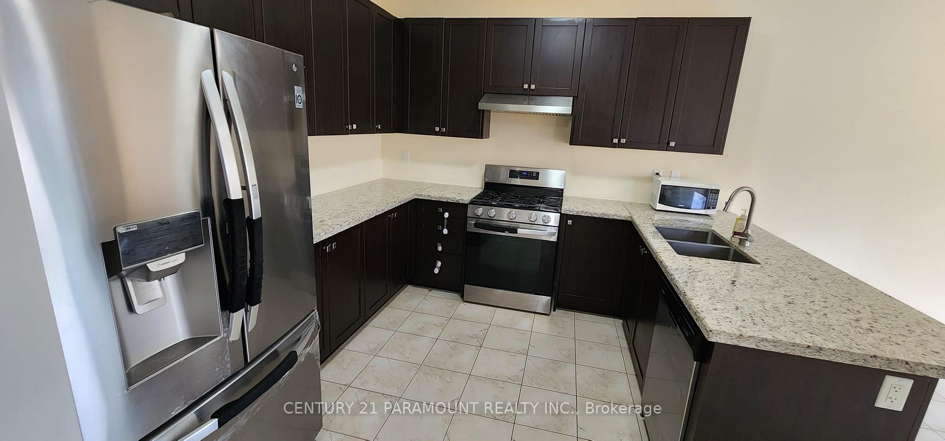 Photo 6 of Unit Upper, 981 Black Cherry Drive, Oshawa, Taunton — HOMEH