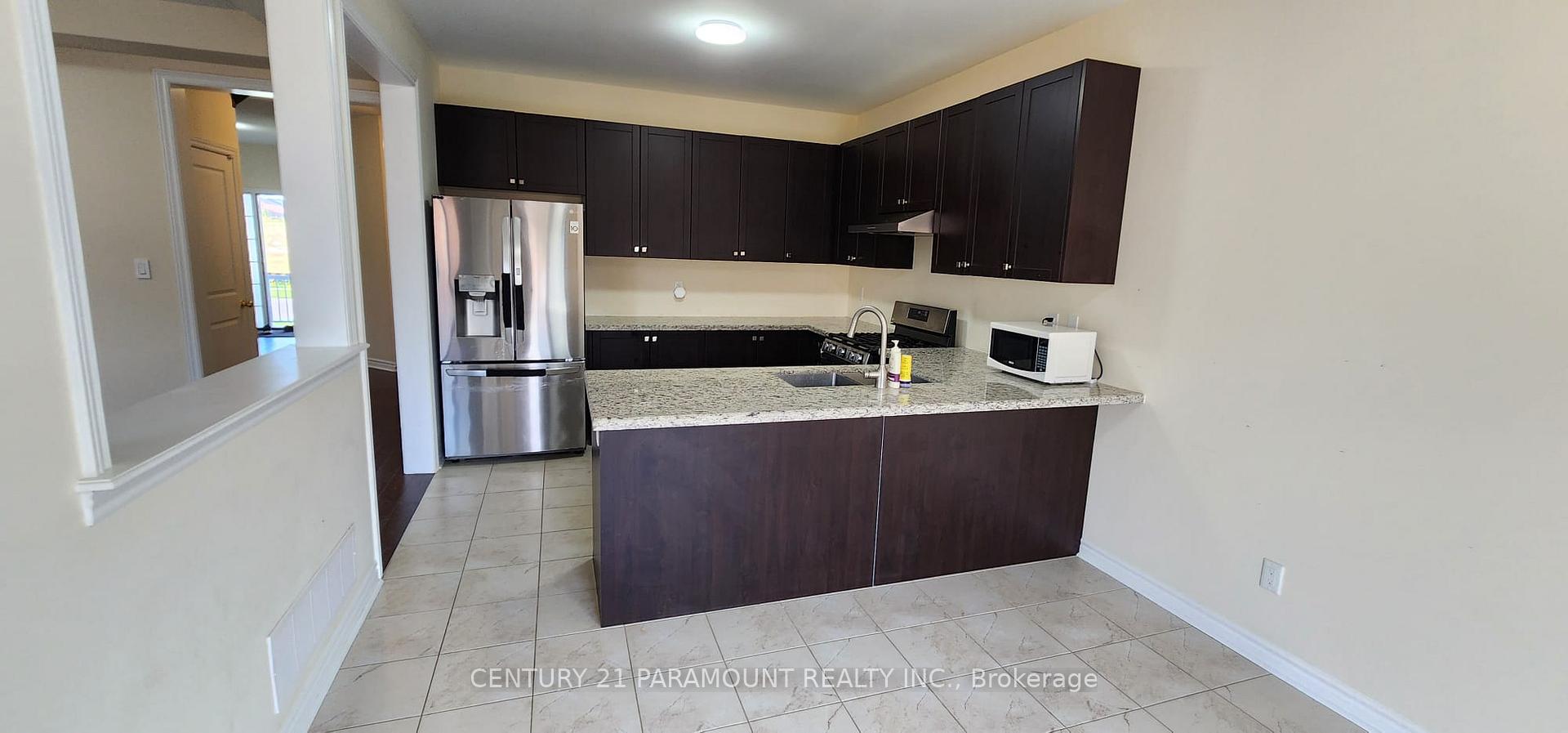 Photo 7 of Unit Upper, 981 Black Cherry Drive, Oshawa, Taunton — HOMEH