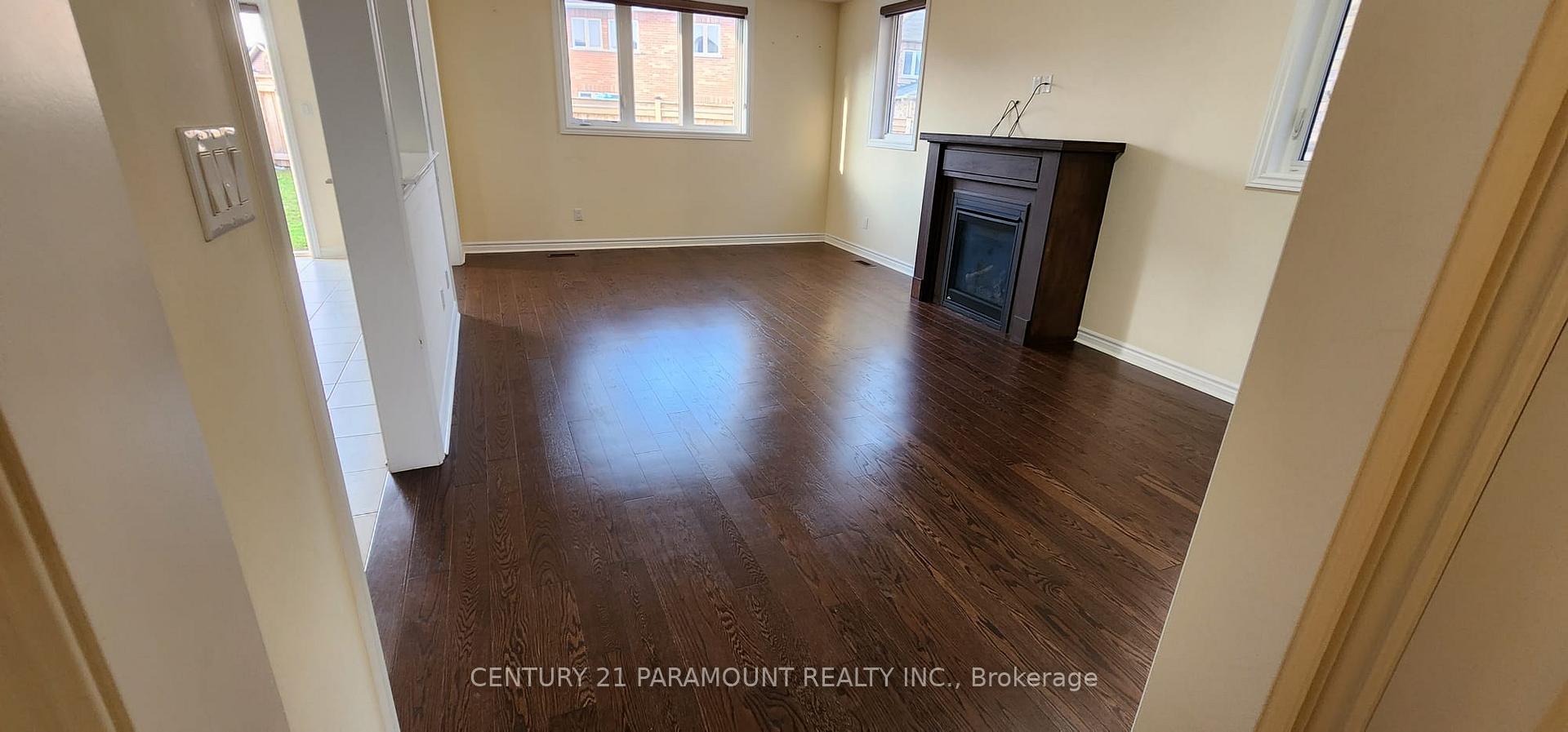 Photo 8 of Unit Upper, 981 Black Cherry Drive, Oshawa, Taunton — HOMEH