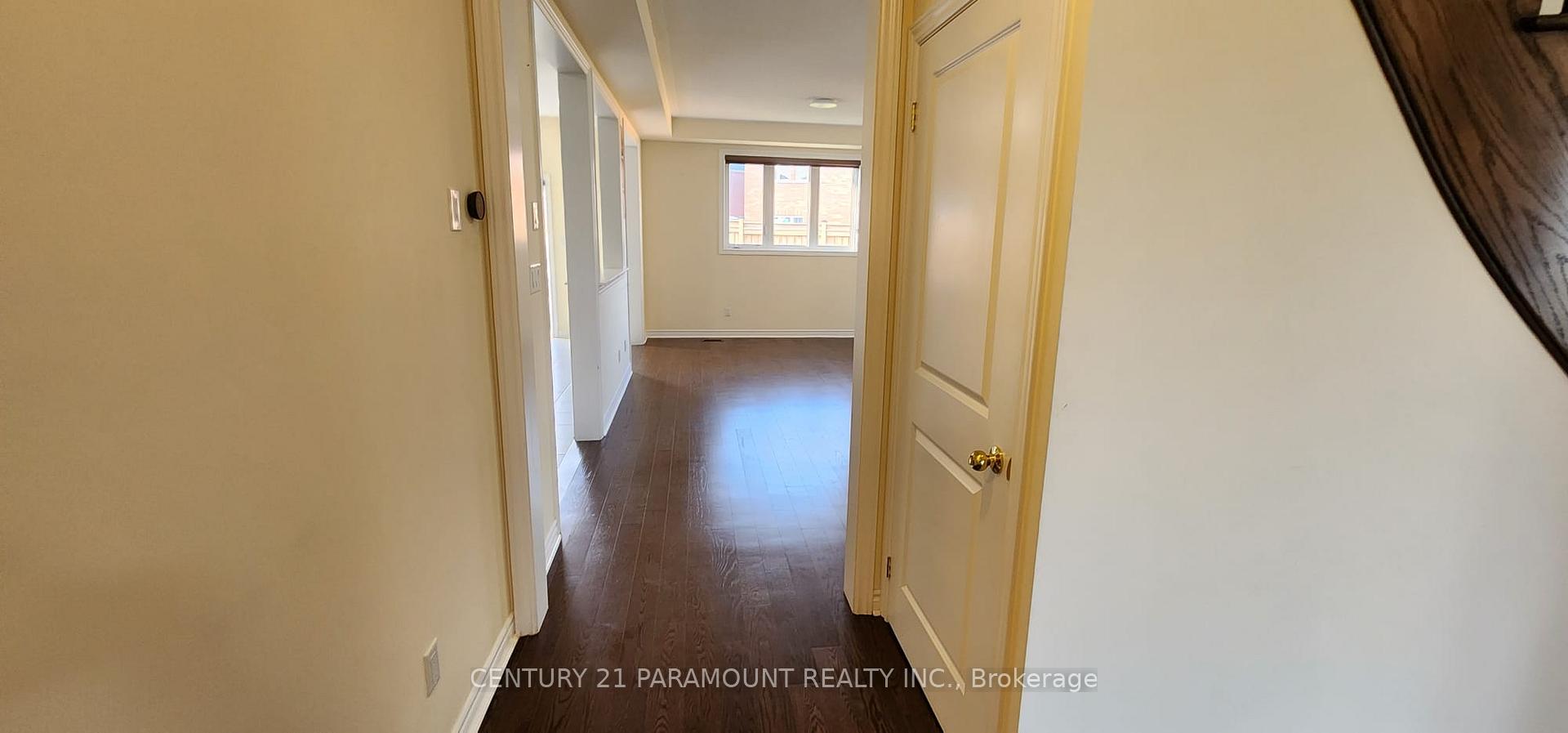Photo 10 of Unit Upper, 981 Black Cherry Drive, Oshawa, Taunton — HOMEH