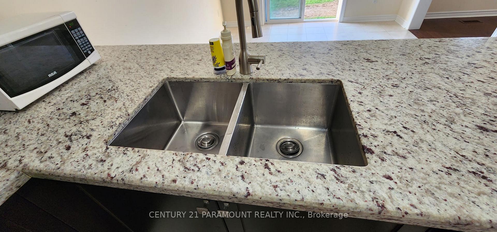 Photo 15 of Unit Upper, 981 Black Cherry Drive, Oshawa, Taunton — HOMEH