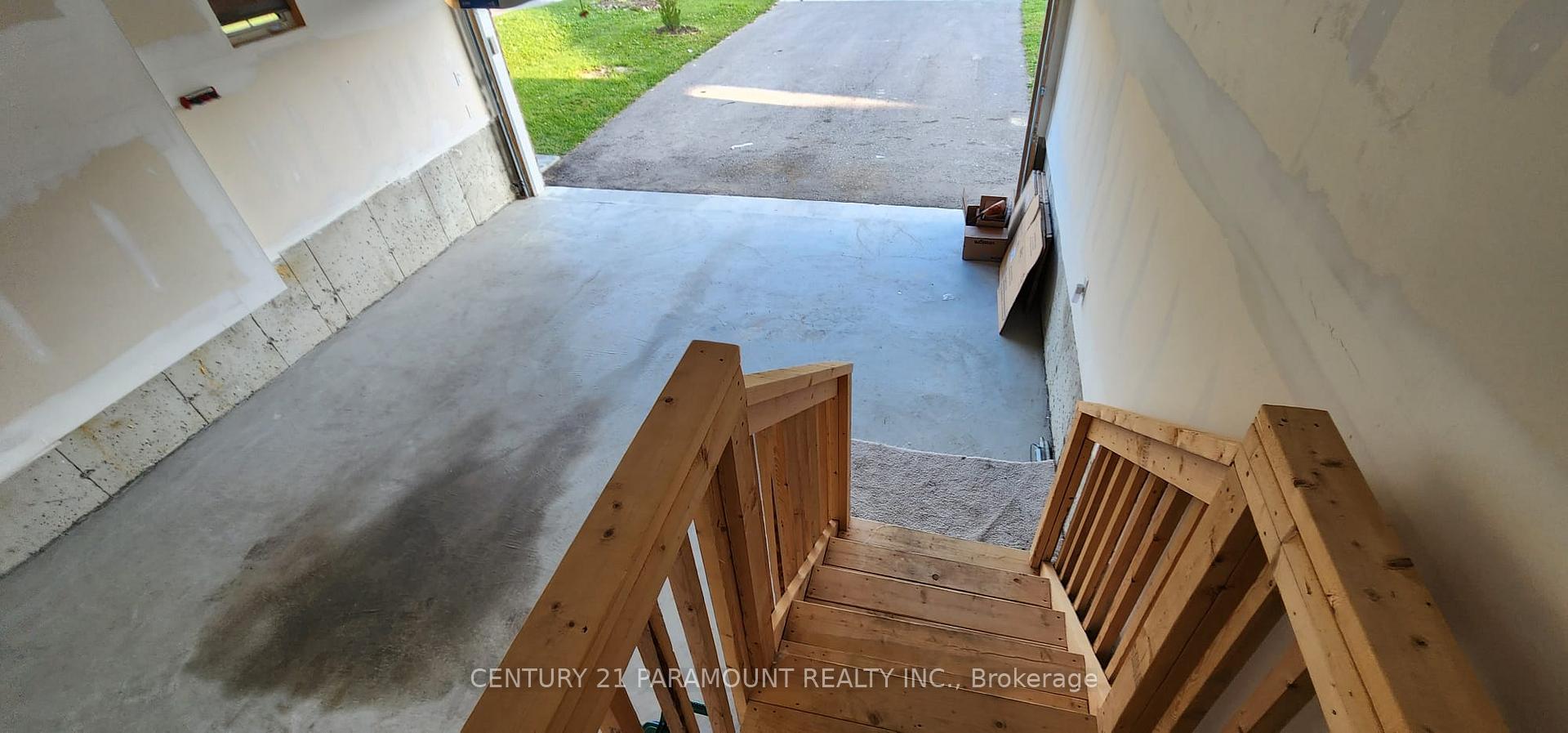 Photo 23 of Unit Upper, 981 Black Cherry Drive, Oshawa, Taunton — HOMEH