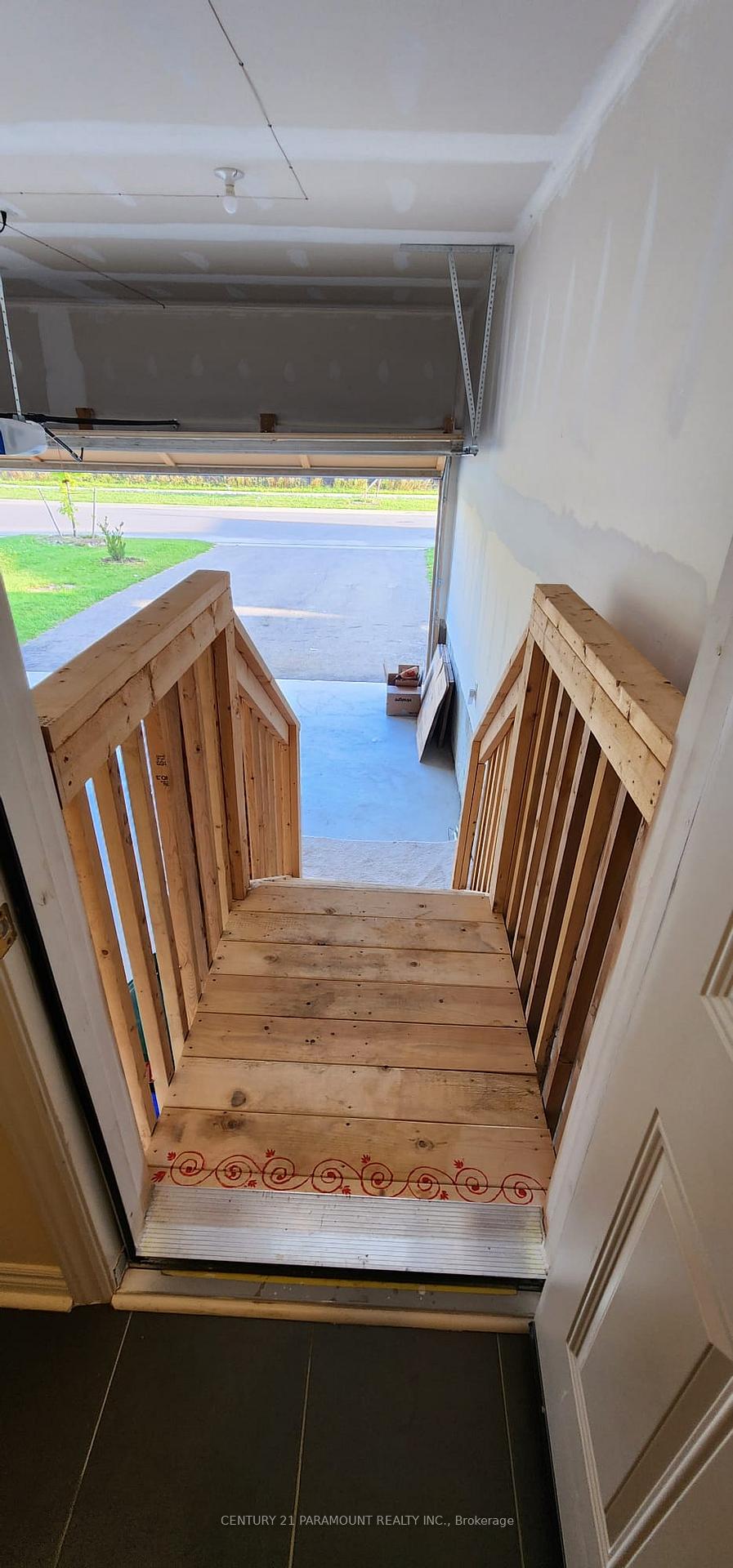 Photo 29 of Unit Upper, 981 Black Cherry Drive, Oshawa, Taunton — HOMEH