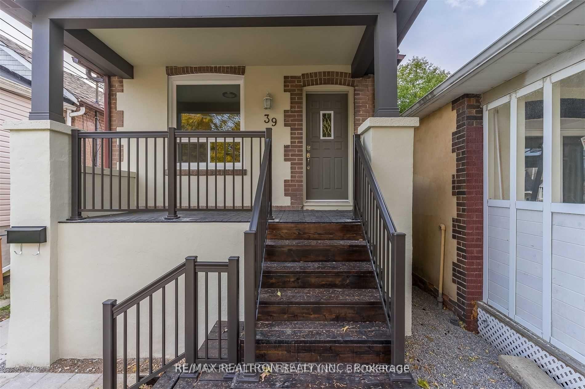 Photo 3 of 39 Goodwood Park Crescent, Toronto, Crescent Town — HOMEH