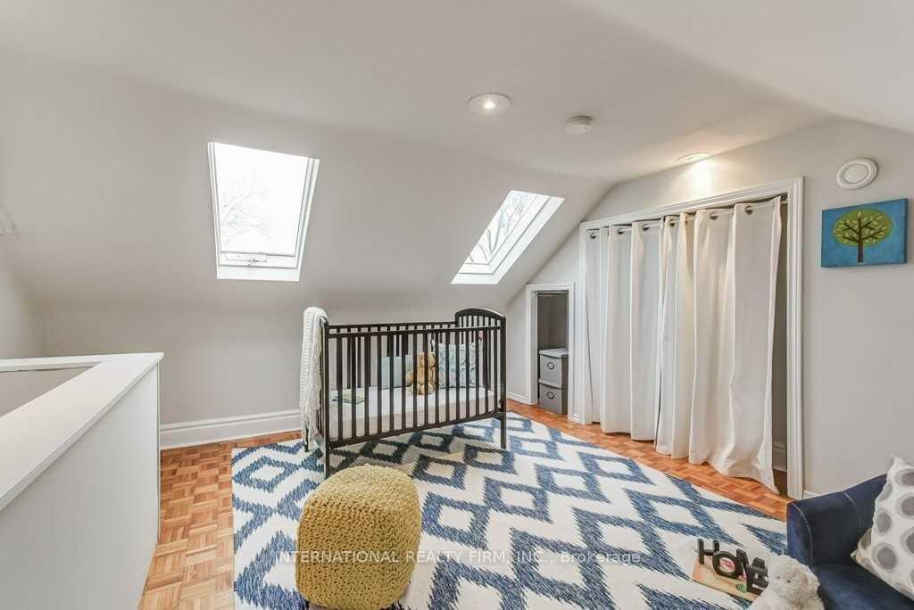 Photo 10 of 1533 Queen Street E, Toronto, Greenwood-Coxwell — HOMEH