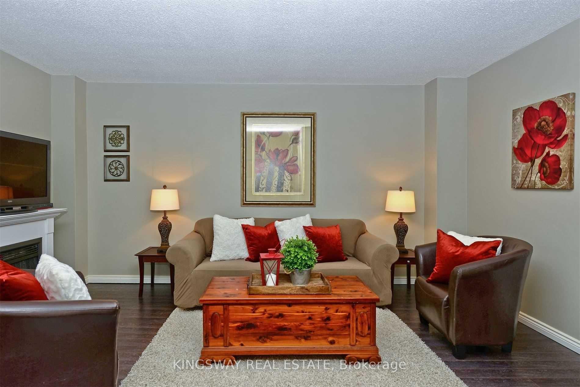 Photo 2 of Unit (Upper), 7 Ventris Drive, Ajax, Central West — HOMEH