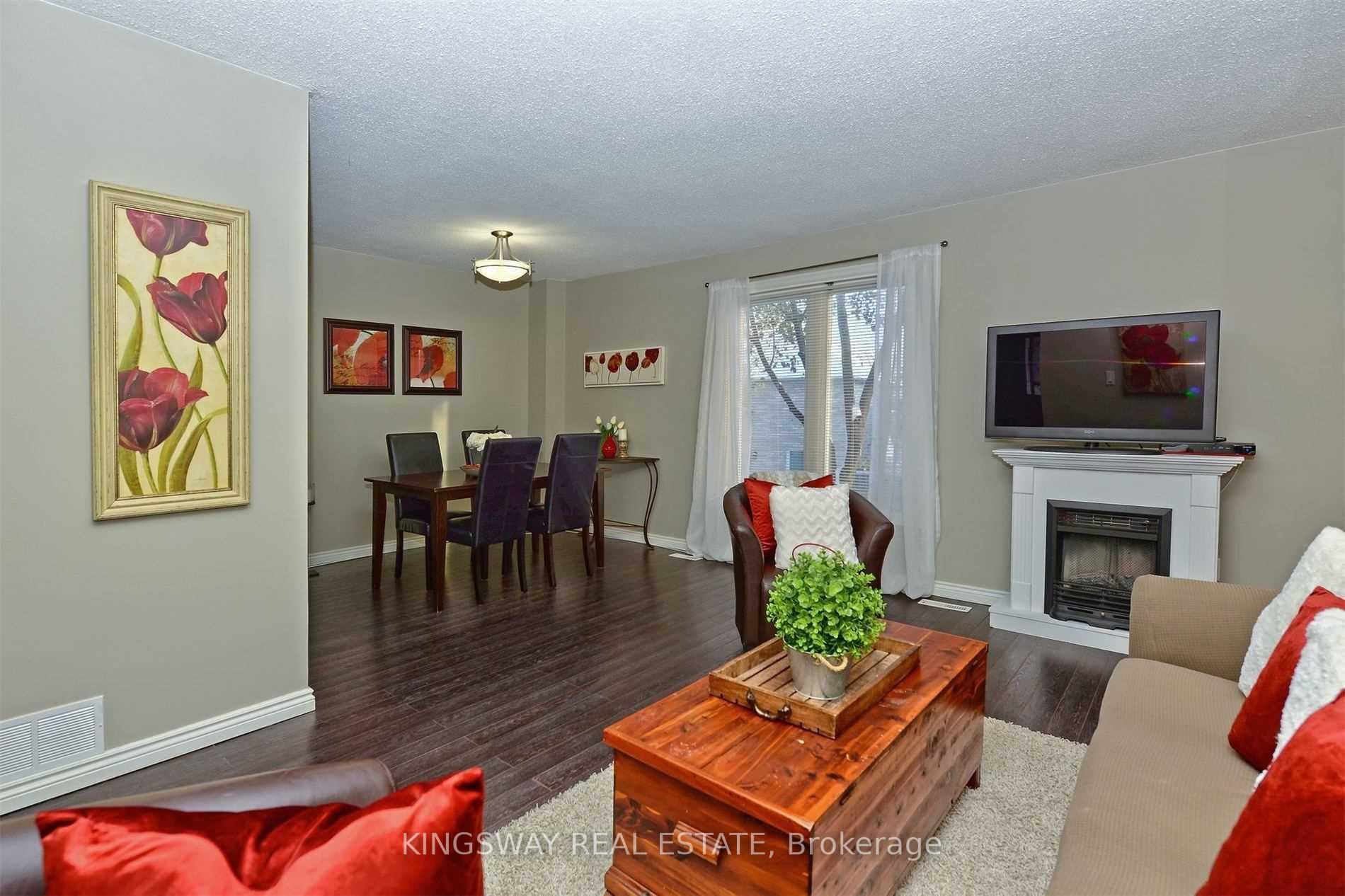 Photo 4 of Unit (Upper), 7 Ventris Drive, Ajax, Central West — HOMEH