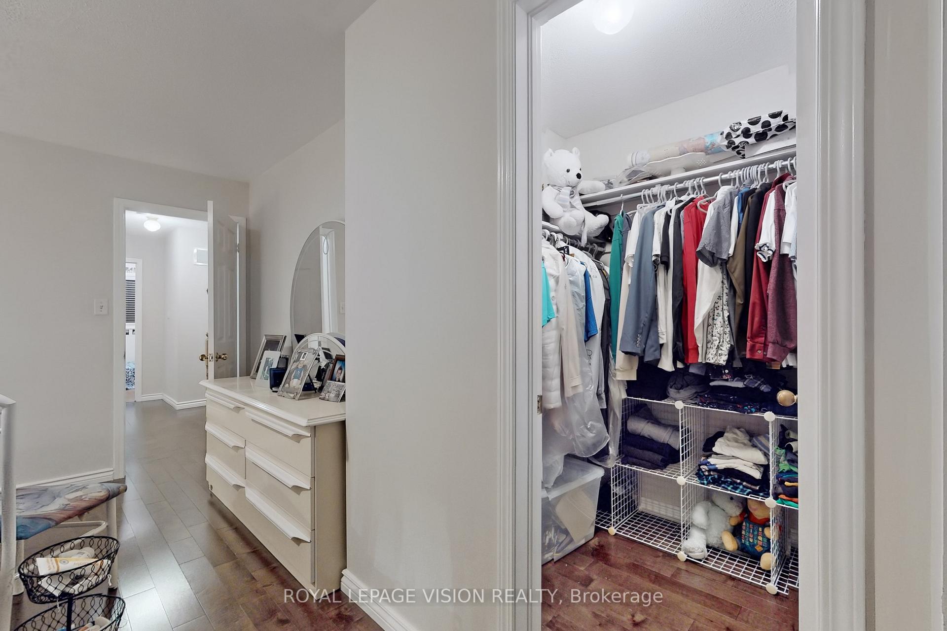 Photo 17 of 180 Kirkland Place, Whitby, Williamsburg — HOMEH