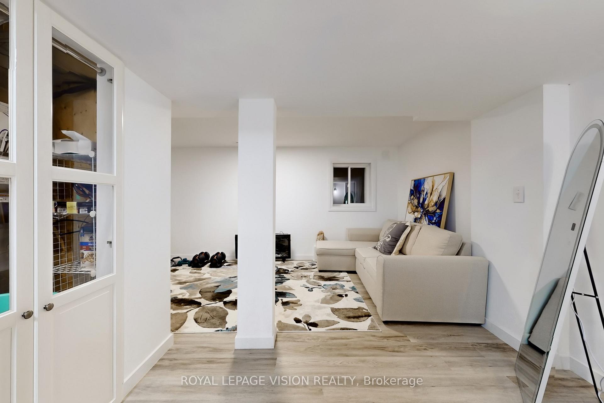 Photo 25 of 180 Kirkland Place, Whitby, Williamsburg — HOMEH