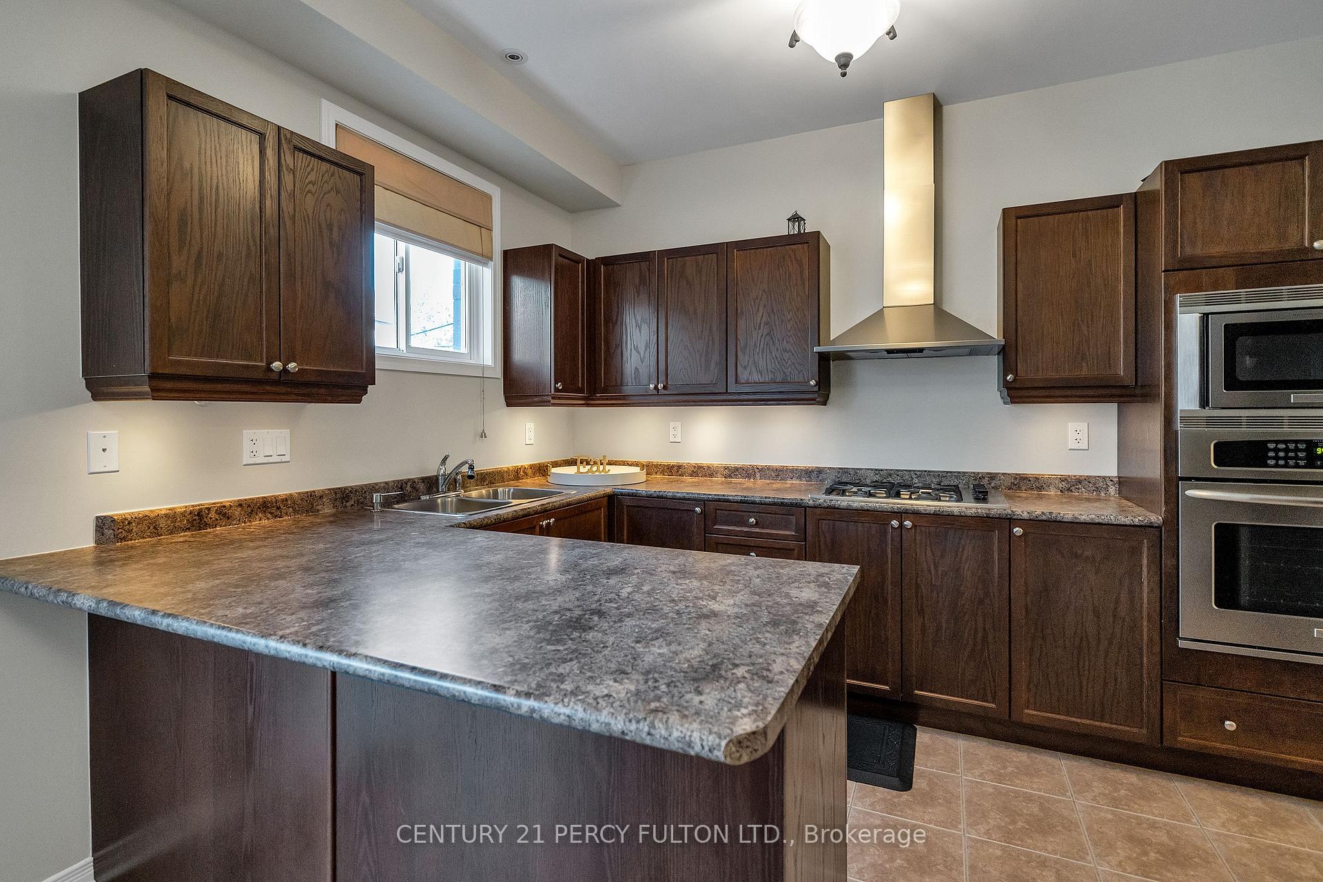 Photo 8 of 24 Cragg Crescent, Ajax, Northwest Ajax — HOMEH