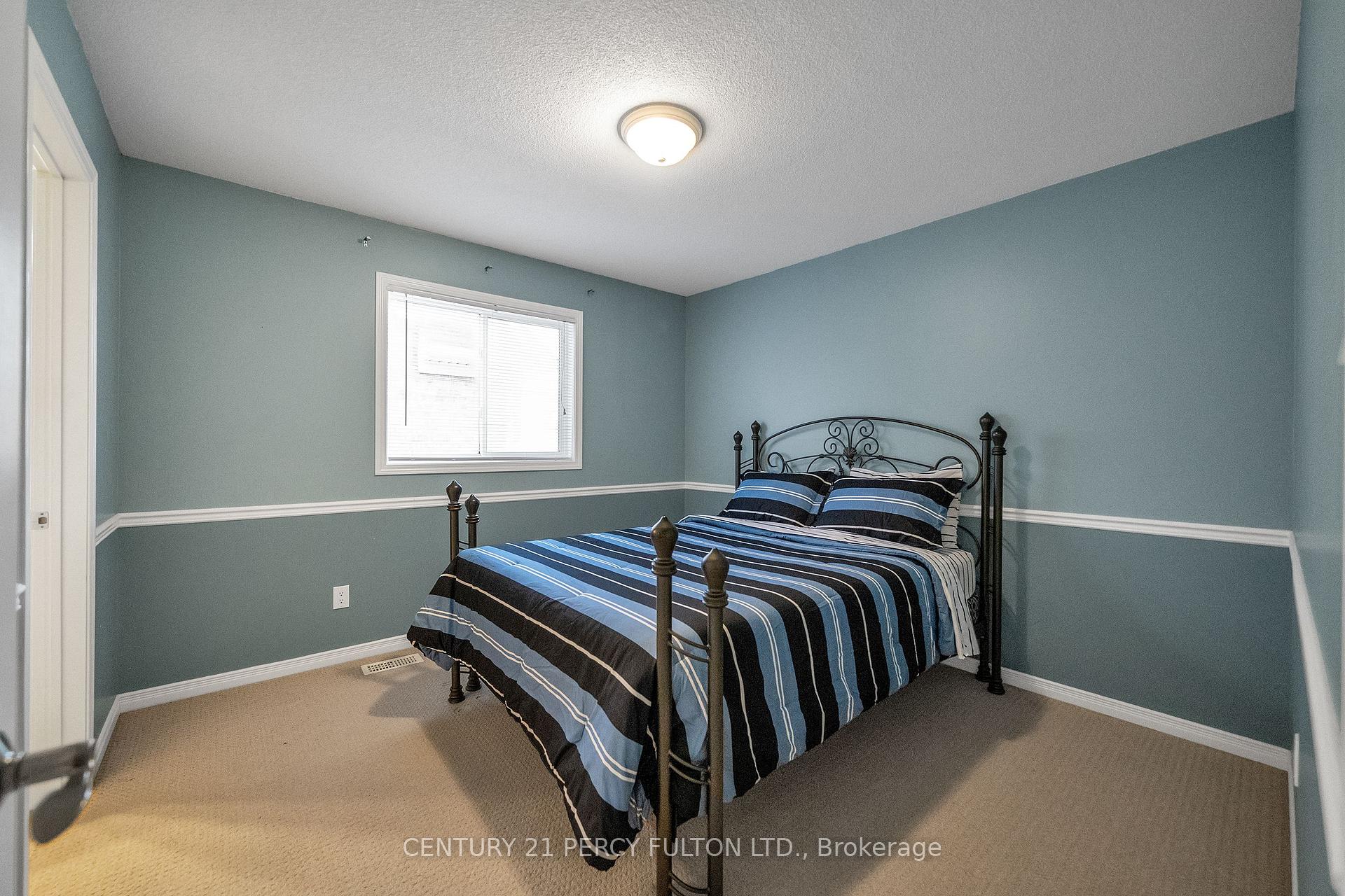 Photo 18 of 24 Cragg Crescent, Ajax, Northwest Ajax — HOMEH