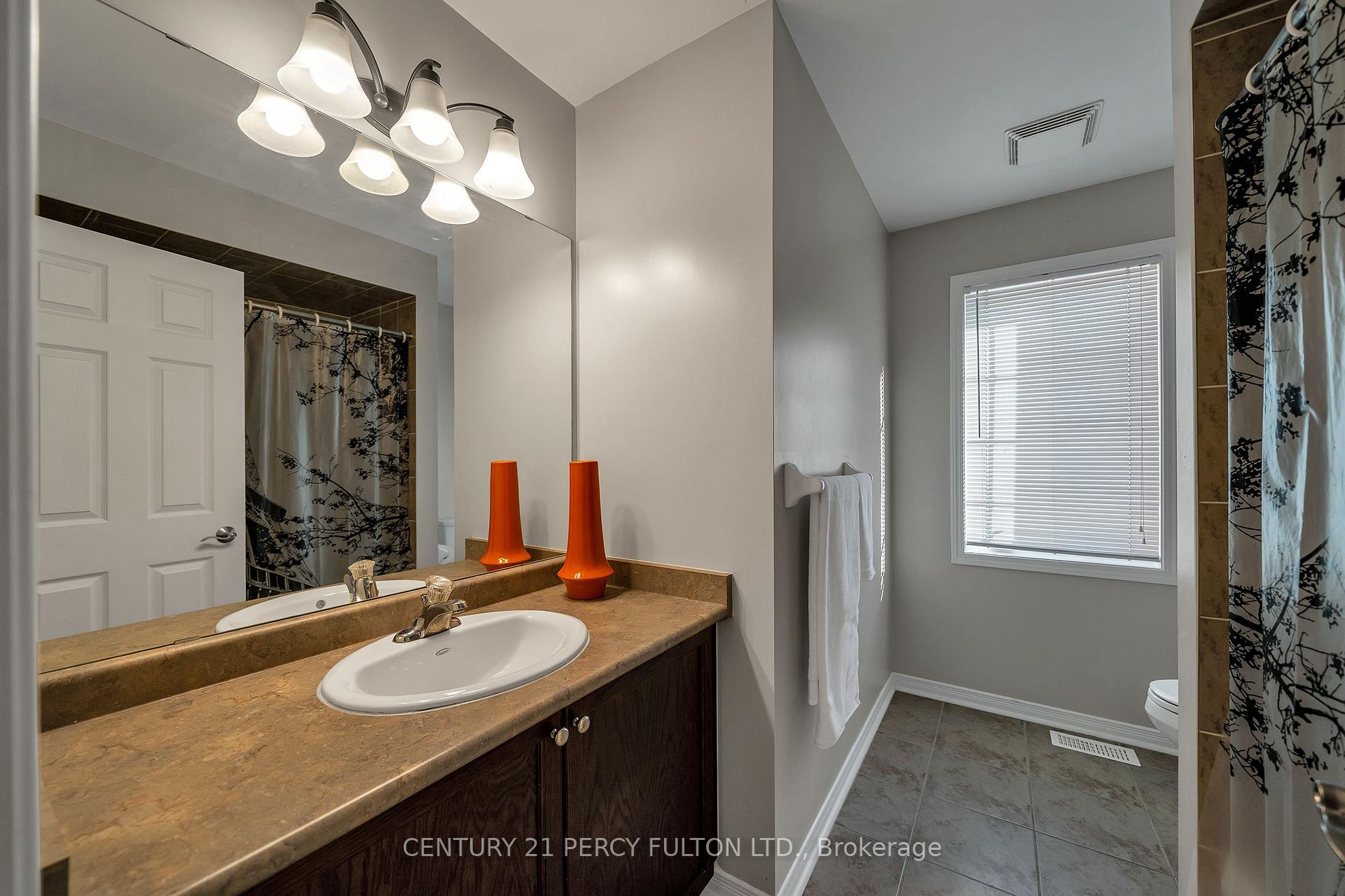 Photo 20 of 24 Cragg Crescent, Ajax, Northwest Ajax — HOMEH