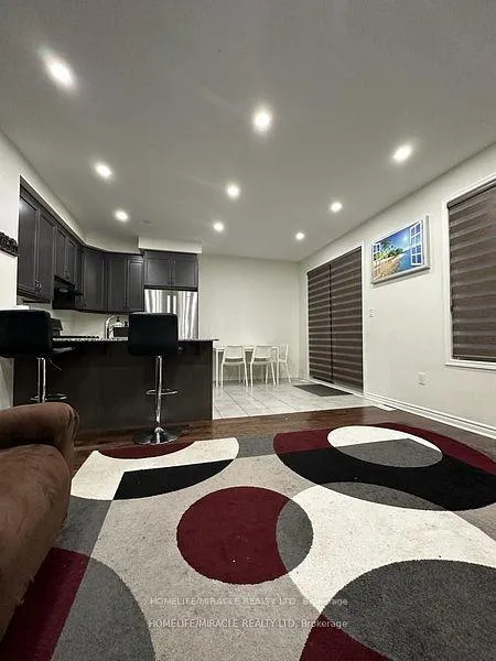 Photo 3 of 411 Edenbrook Hill Drive, Brampton, Brampton West — HOMEH