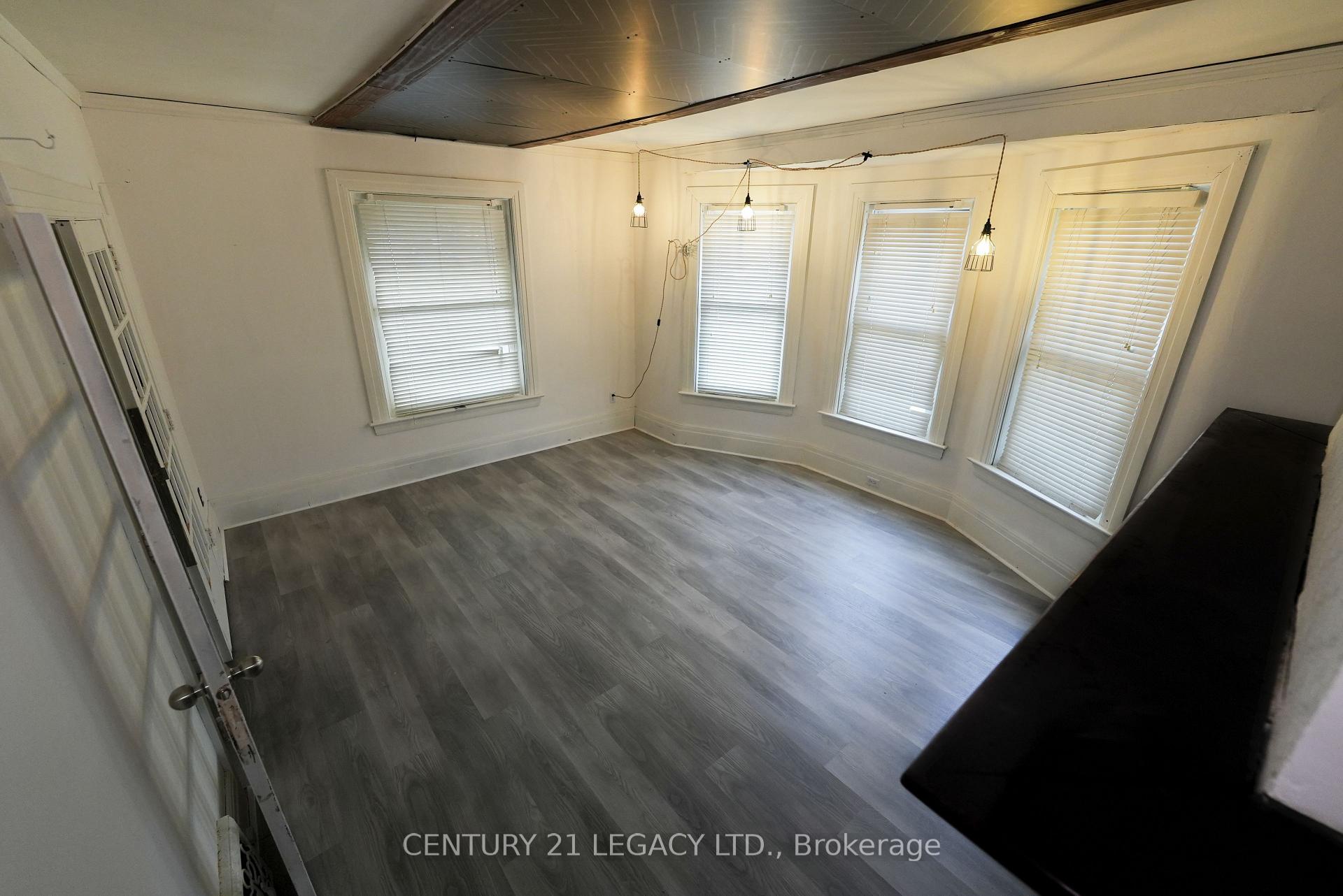 Photo 8 of 41 ritson Road S, Oshawa, Central — HOMEH