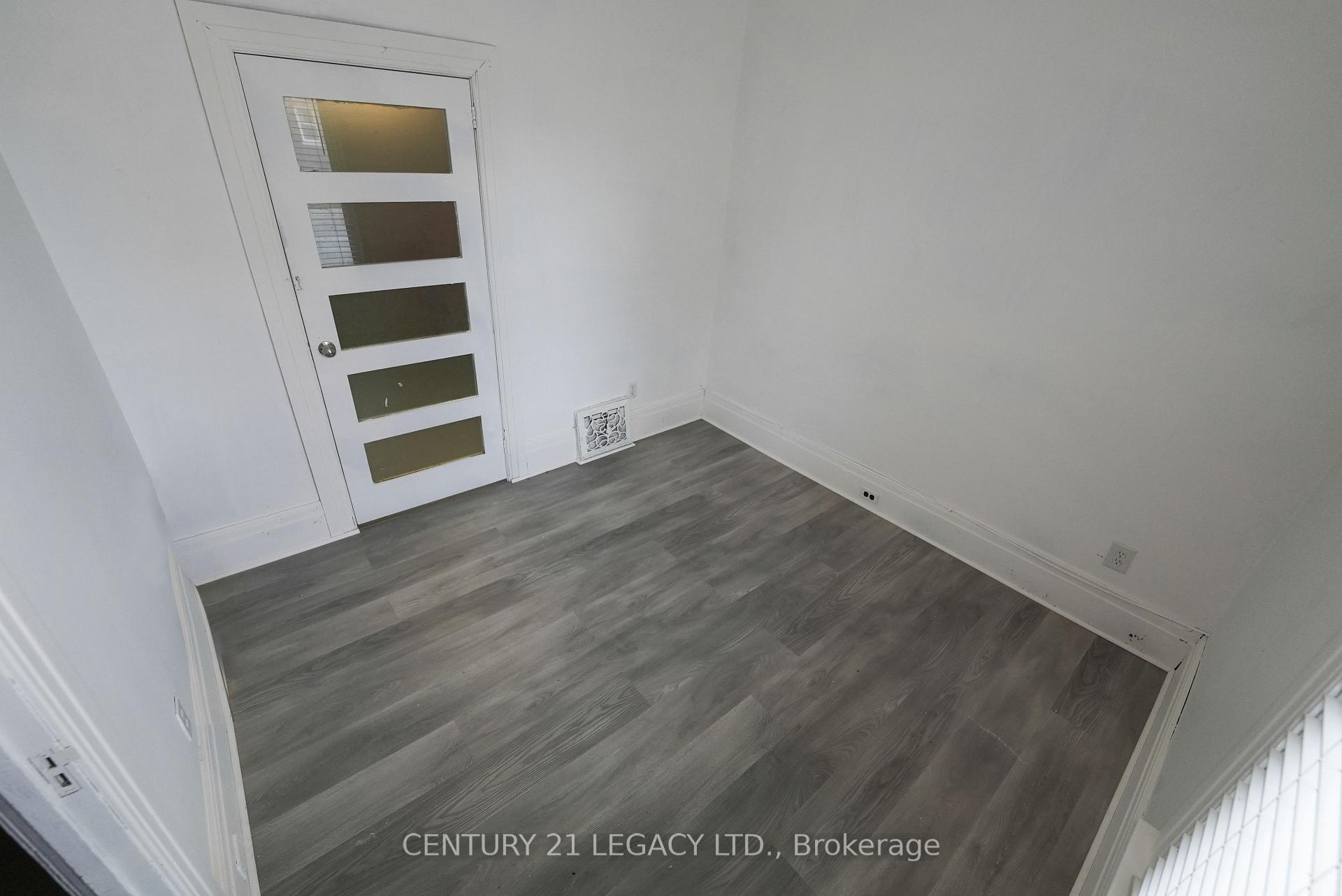 Photo 11 of 41 ritson Road S, Oshawa, Central — HOMEH