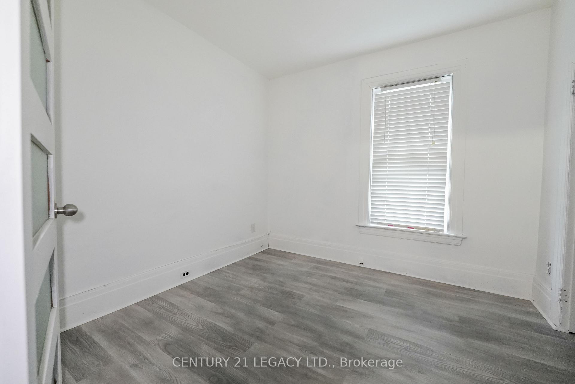 Photo 12 of 41 ritson Road S, Oshawa, Central — HOMEH