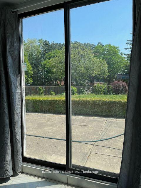 Front of Unit MAIN, 48 Parkdene Court