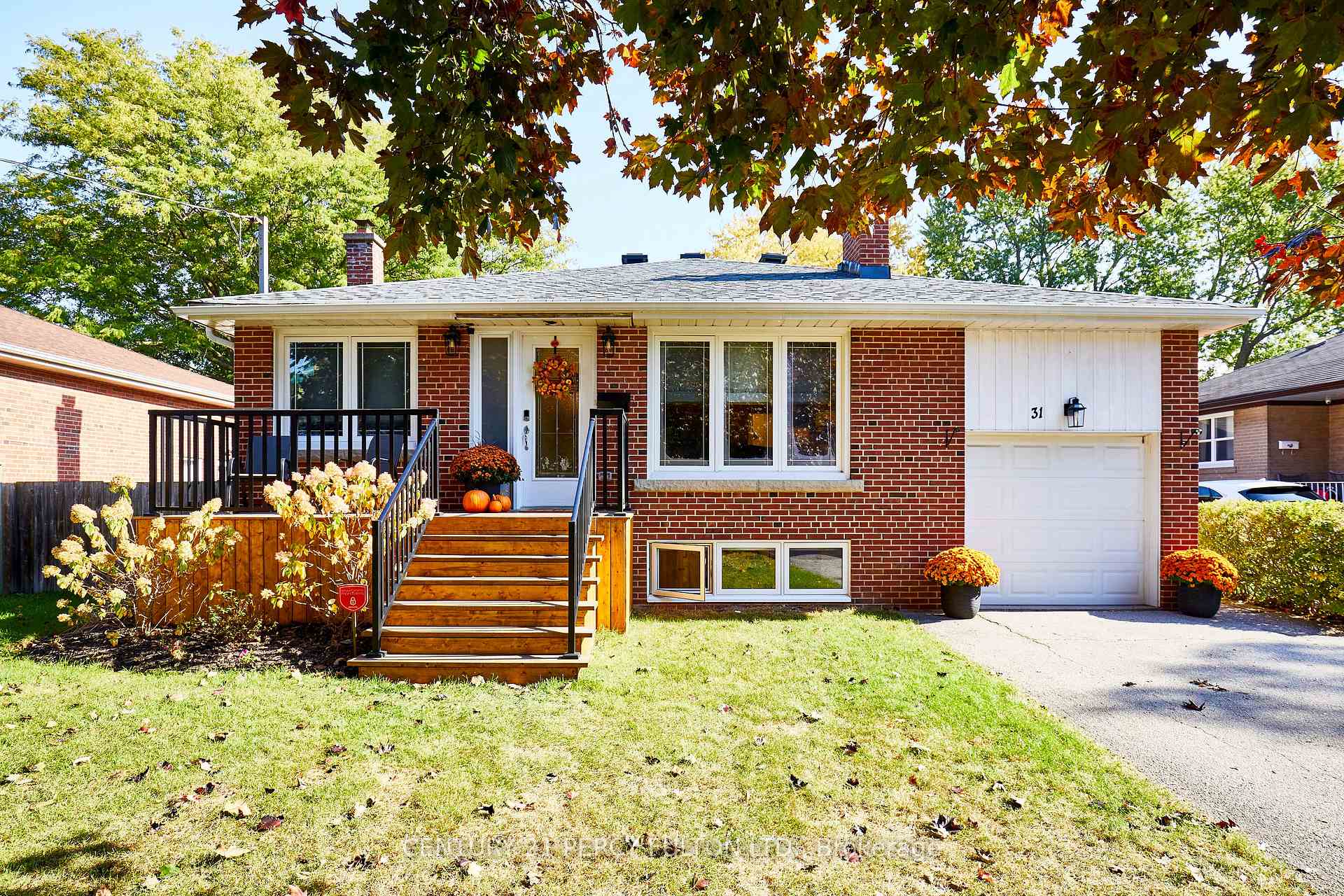 Photo 2 of 31 Windsor Drive, Ajax, Central West — HOMEH