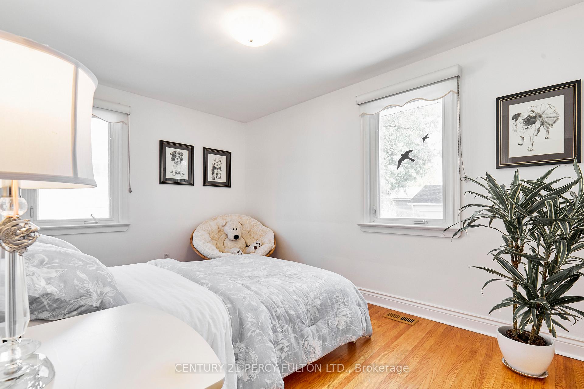 Photo 11 of 31 Windsor Drive, Ajax, Central West — HOMEH