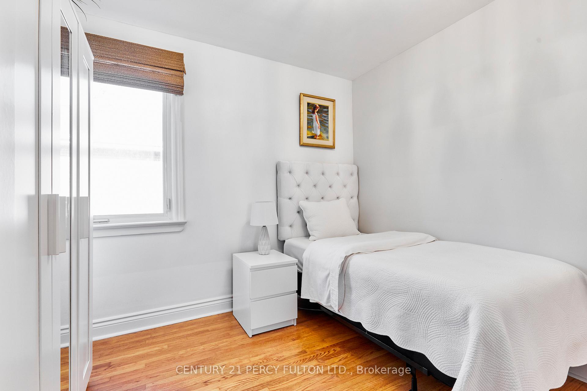 Photo 14 of 31 Windsor Drive, Ajax, Central West — HOMEH