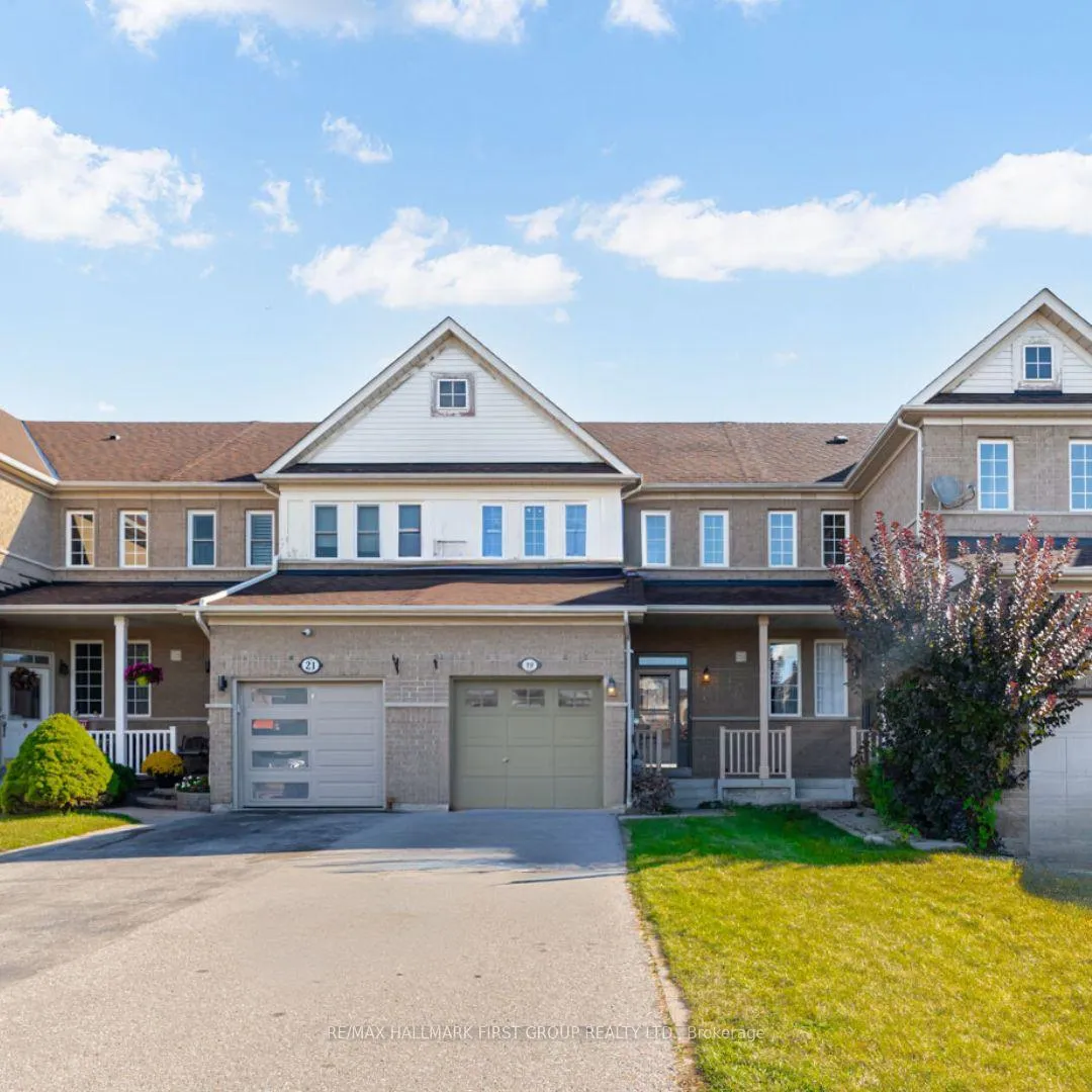 Front of 19 Inlet Bay Drive