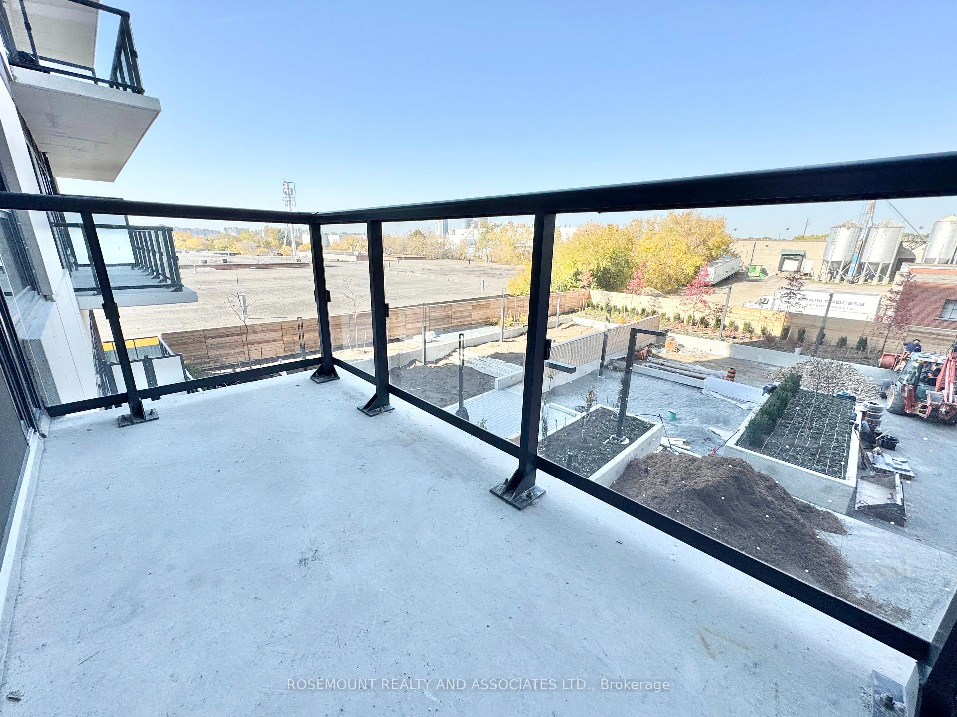 Photo 8 of 1350 Ellesmere Road, Scarborough, Bendale — HOMEH