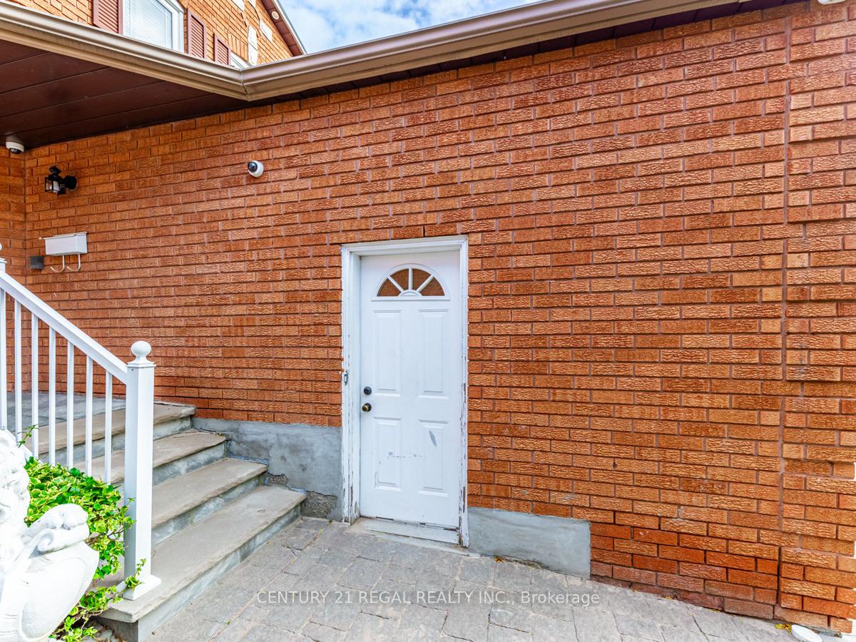 Photo 3 of 52 Gennela Square, Scarborough, Rouge — HOMEH