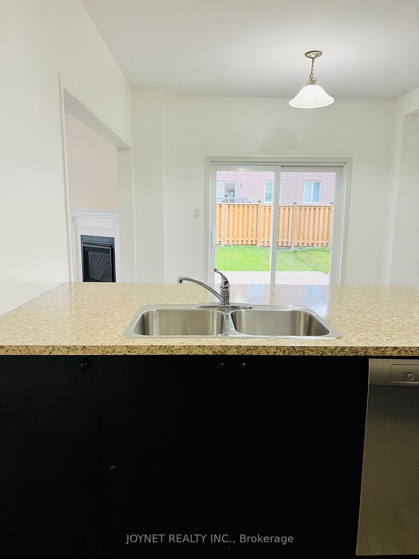 Photo 7 of 1789 William Lott Drive, Oshawa, Taunton — HOMEH
