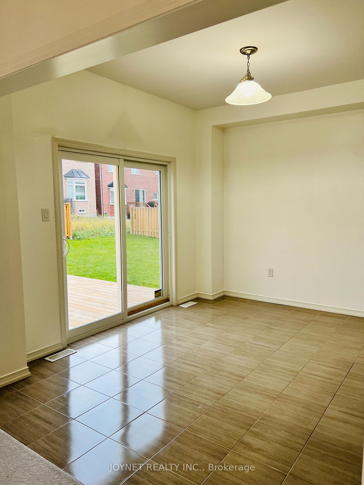 Photo 9 of 1789 William Lott Drive, Oshawa, Taunton — HOMEH