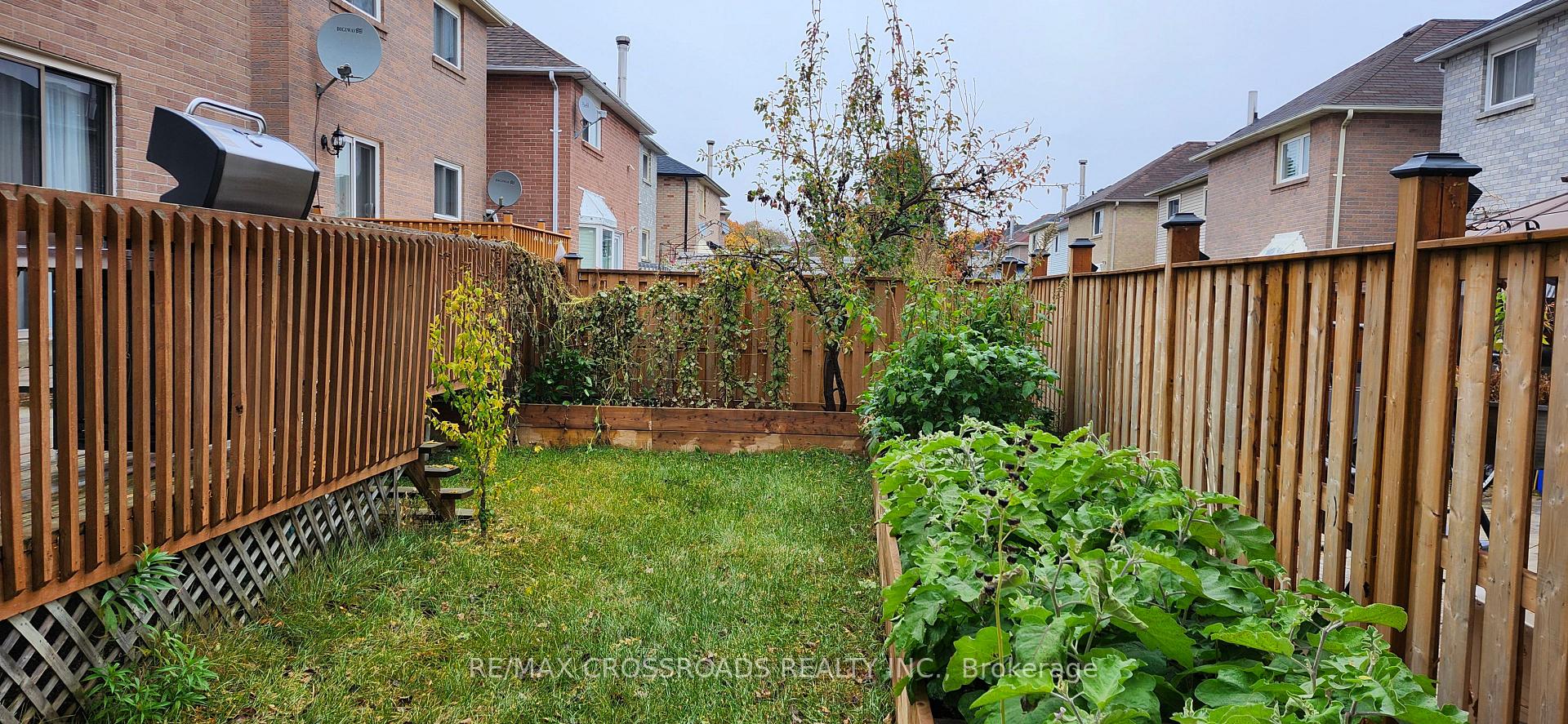 Photo 6 of 50 McInnes Crescent, Scarborough, Rouge — HOMEH