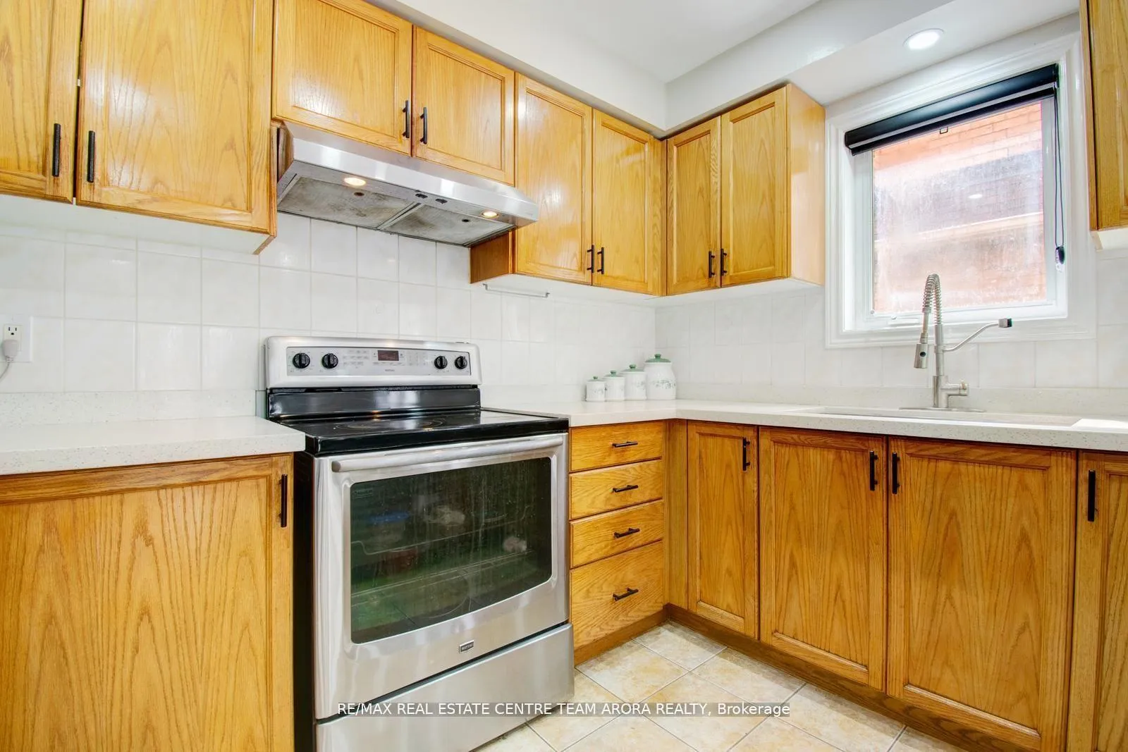 Photo 14 of 25 Sweet Briar Lane, Brampton, Snelgrove — HOMEH