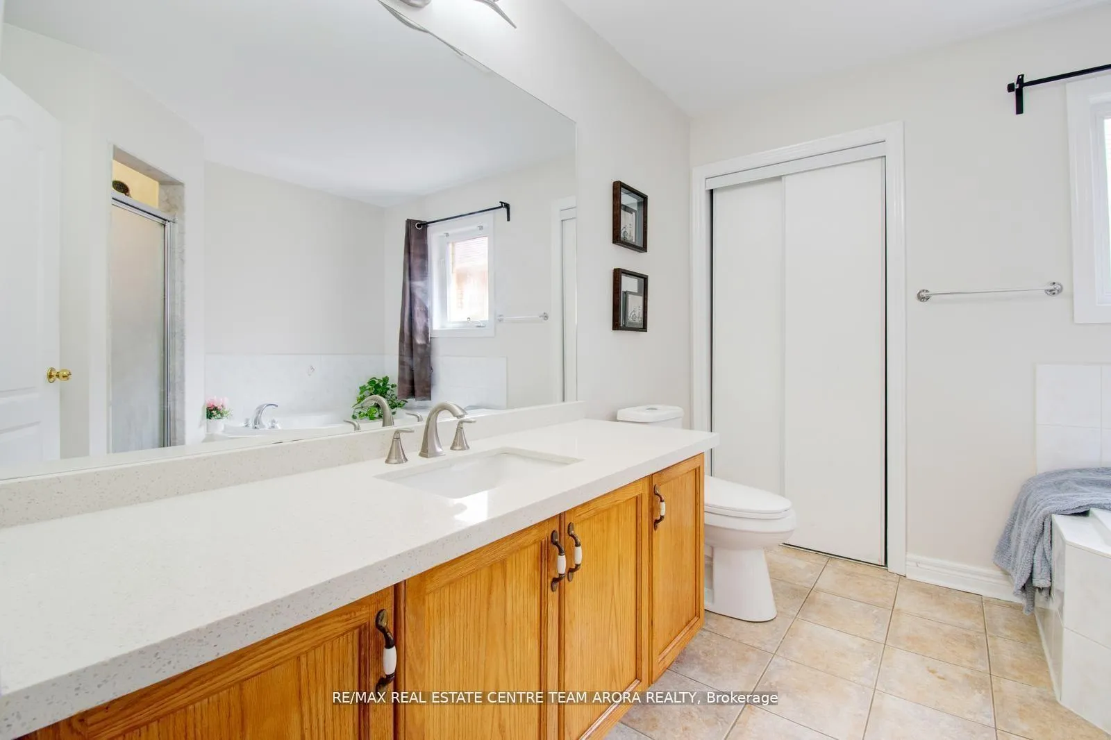 Photo 24 of 25 Sweet Briar Lane, Brampton, Snelgrove — HOMEH