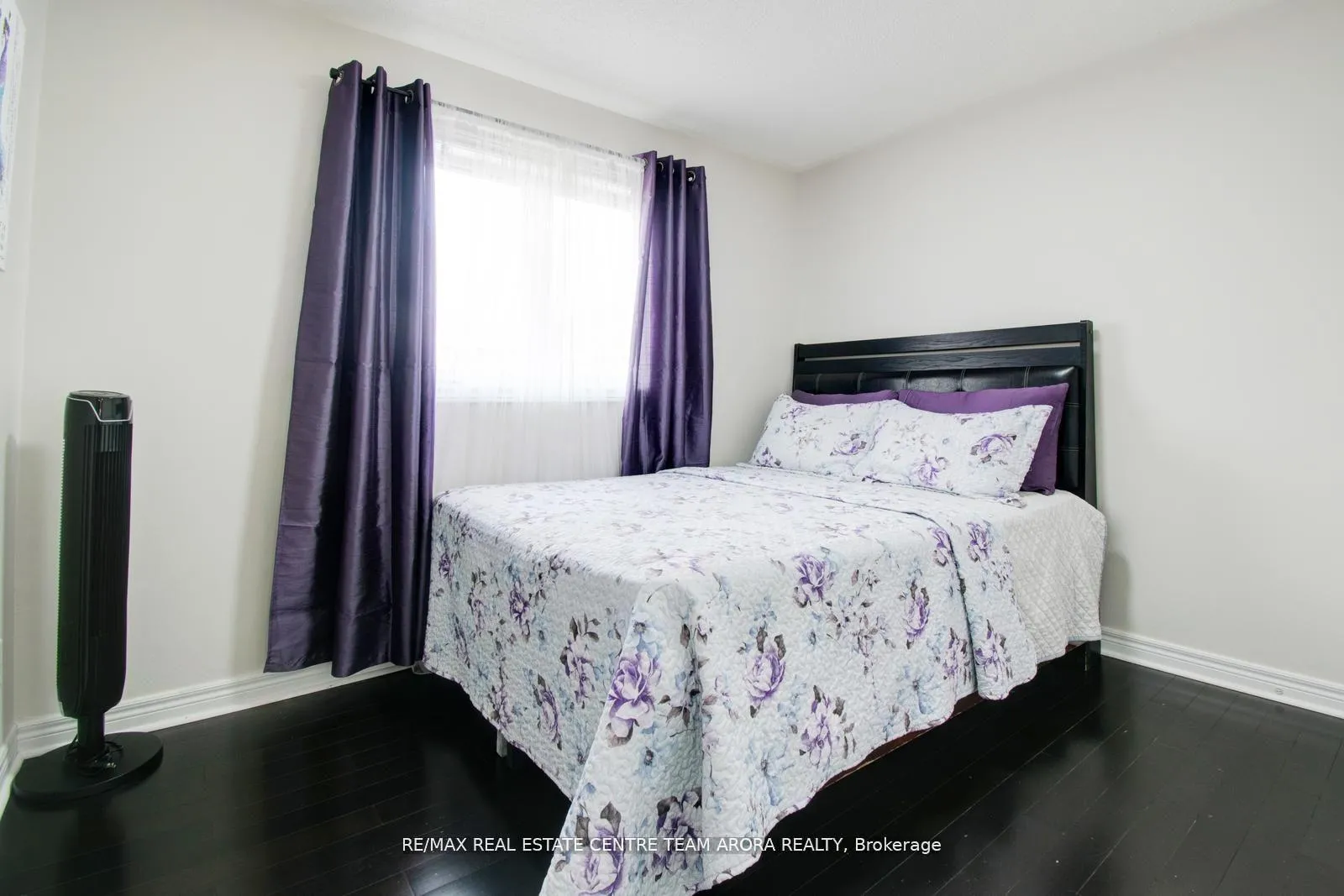 Photo 29 of 25 Sweet Briar Lane, Brampton, Snelgrove — HOMEH