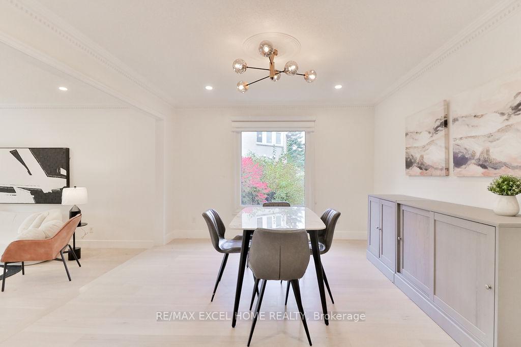 Photo 7 of 31 Josiah Court, Markham, Buttonville — HOMEH