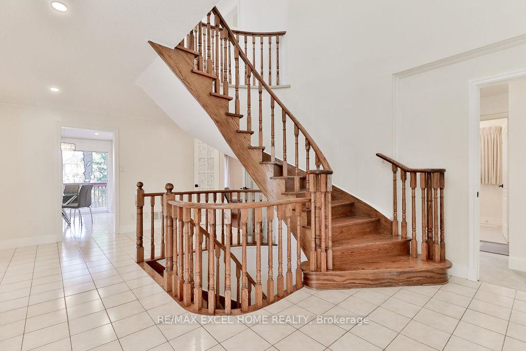 Photo 14 of 31 Josiah Court, Markham, Buttonville — HOMEH