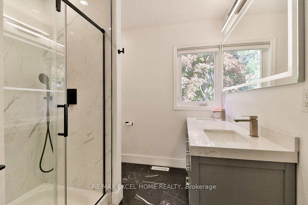 Photo 21 of 31 Josiah Court, Markham, Buttonville — HOMEH