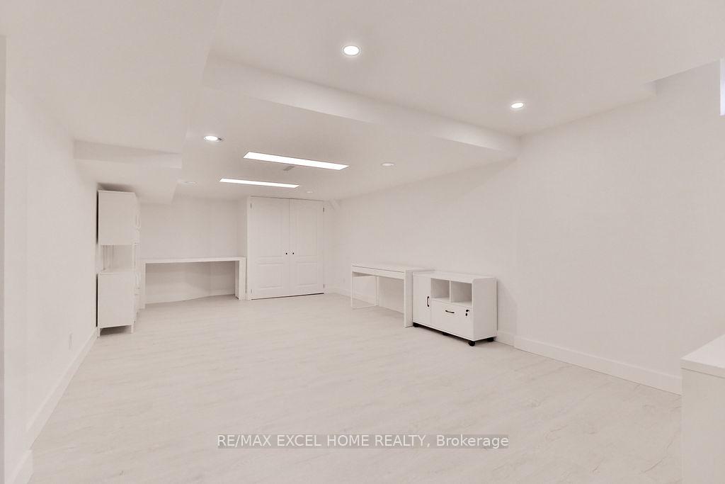Photo 32 of 31 Josiah Court, Markham, Buttonville — HOMEH