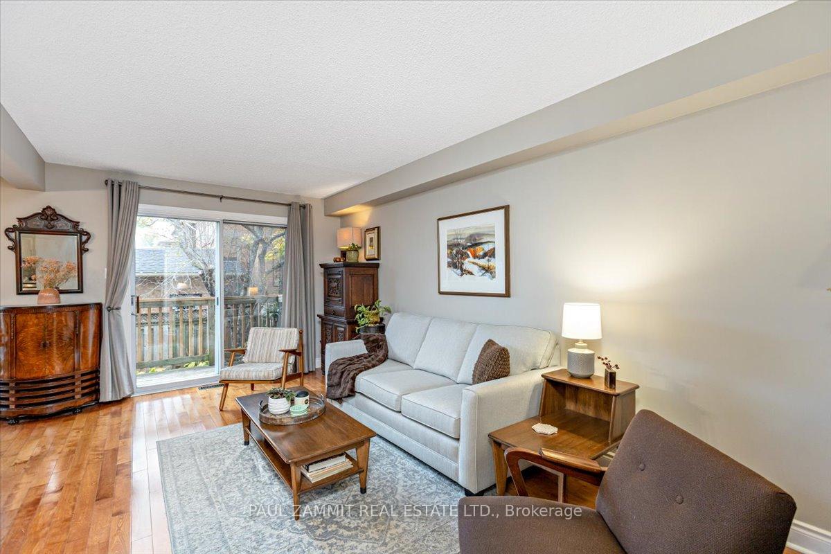 Photo 5 of 43 Mckelvey Drive, Markham, Aileen-Willowbrook — HOMEH