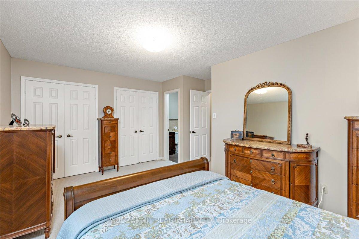Photo 22 of 43 Mckelvey Drive, Markham, Aileen-Willowbrook — HOMEH