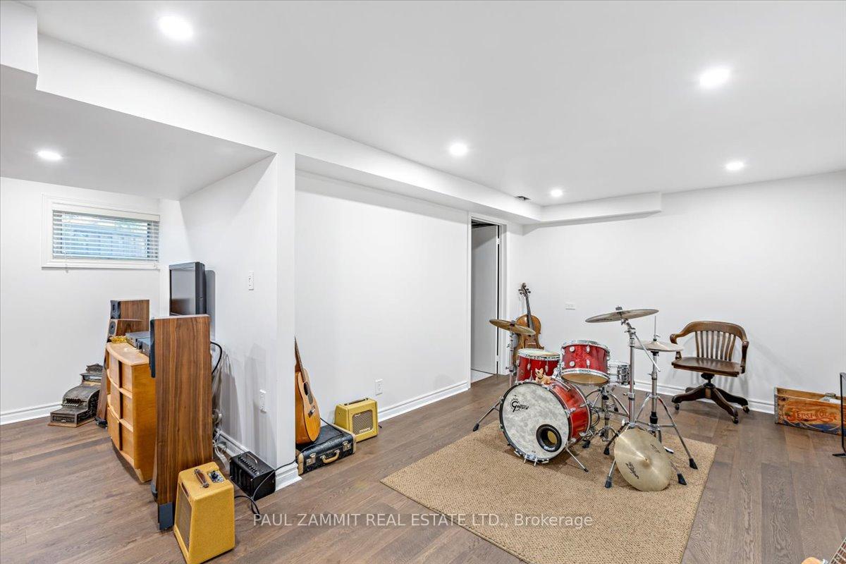 Photo 28 of 43 Mckelvey Drive, Markham, Aileen-Willowbrook — HOMEH