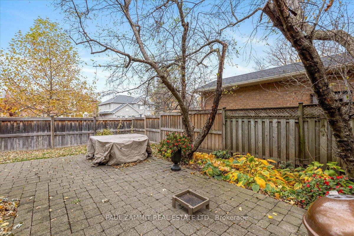 Photo 32 of 43 Mckelvey Drive, Markham, Aileen-Willowbrook — HOMEH