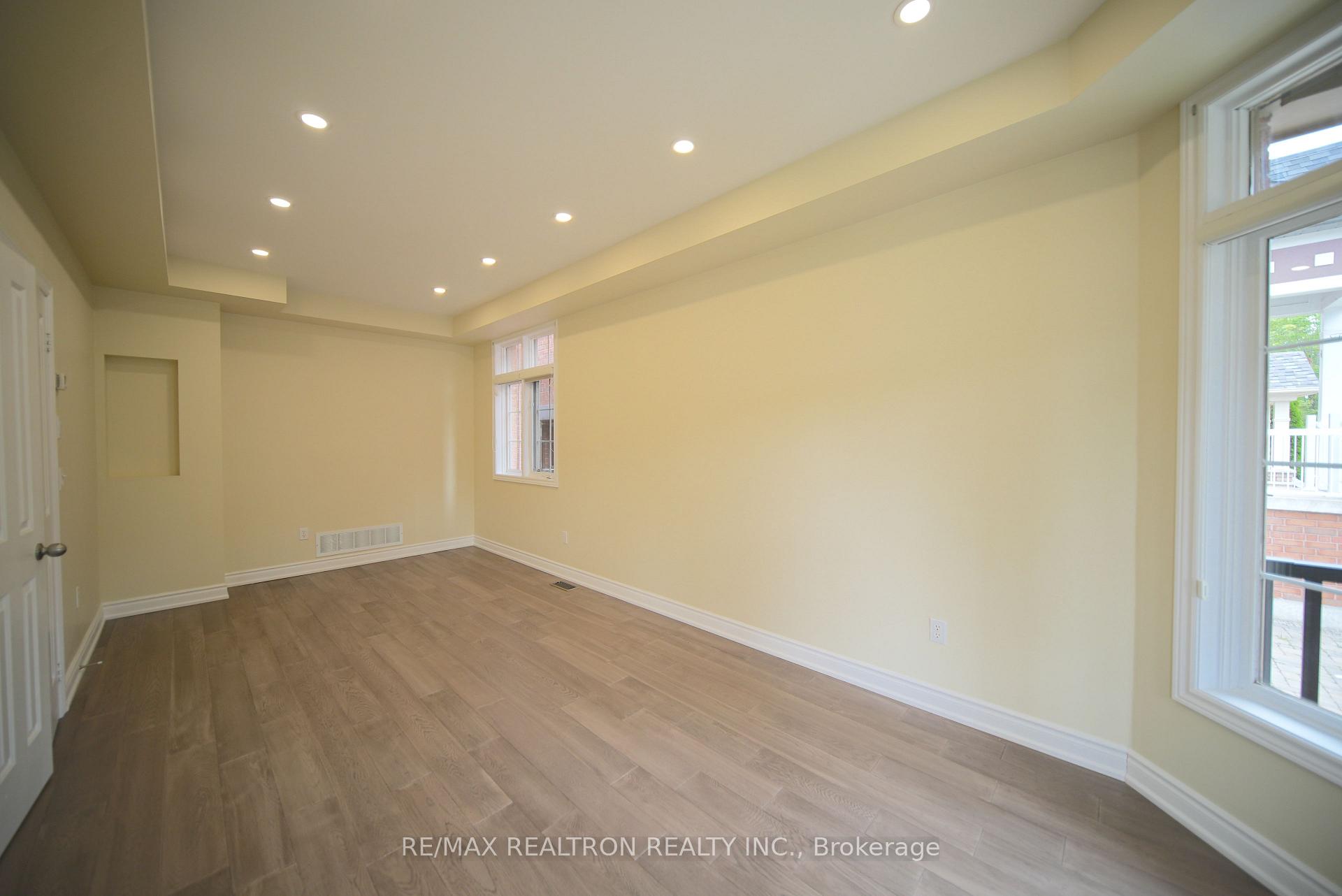 Photo 5 of 14 Russell Hill Road, Markham, Berczy — HOMEH