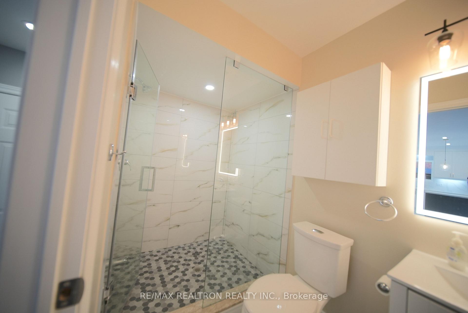 Photo 8 of 14 Russell Hill Road, Markham, Berczy — HOMEH