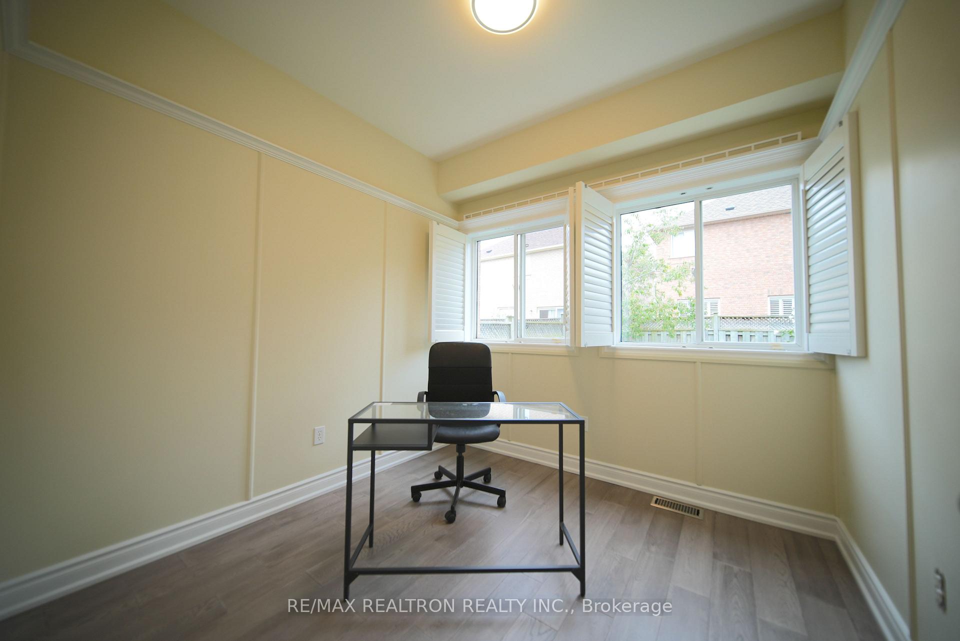 Photo 9 of 14 Russell Hill Road, Markham, Berczy — HOMEH