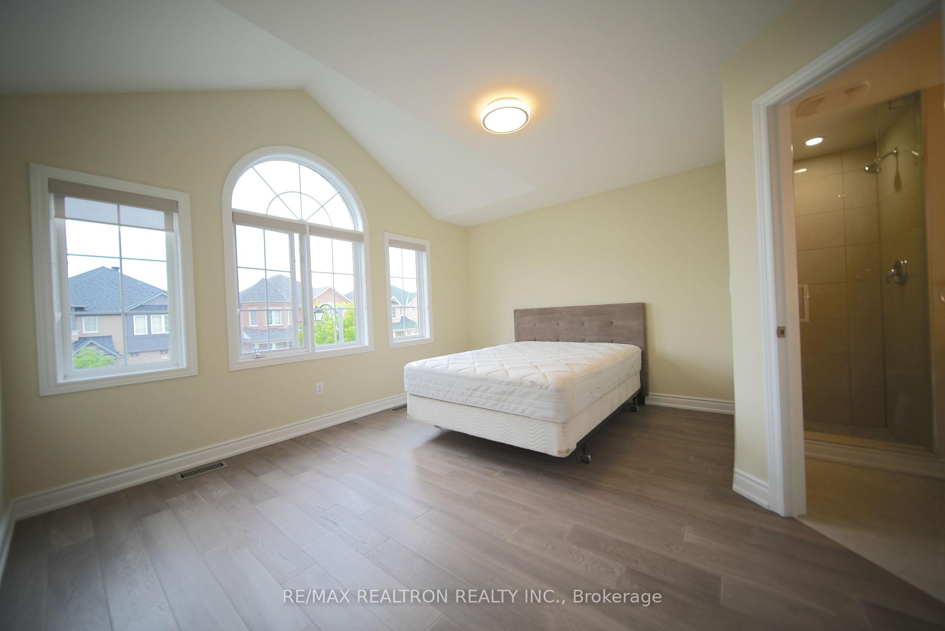 Photo 21 of 14 Russell Hill Road, Markham, Berczy — HOMEH
