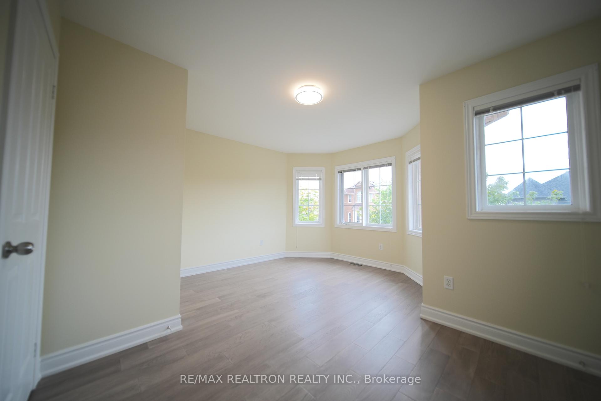 Photo 23 of 14 Russell Hill Road, Markham, Berczy — HOMEH